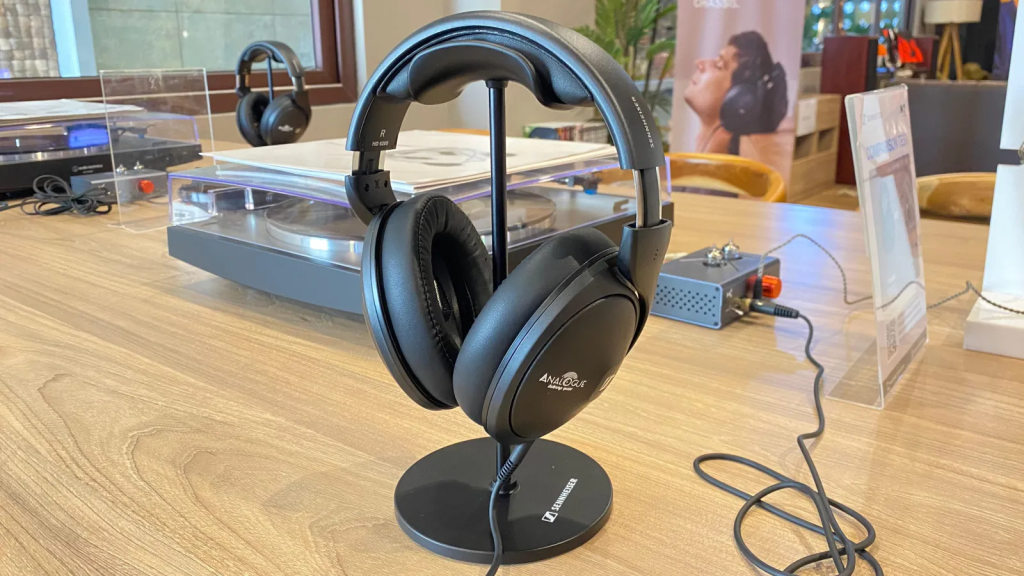 Headphone Closed Back Sennheiser HD 620S Rilis Indonesia